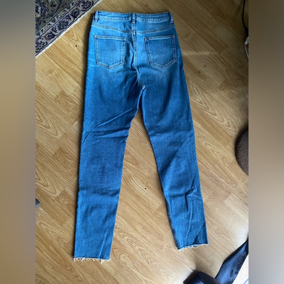 ASOS DESIGN Tall straight leg jeans in light blue - Picture 3 of 4